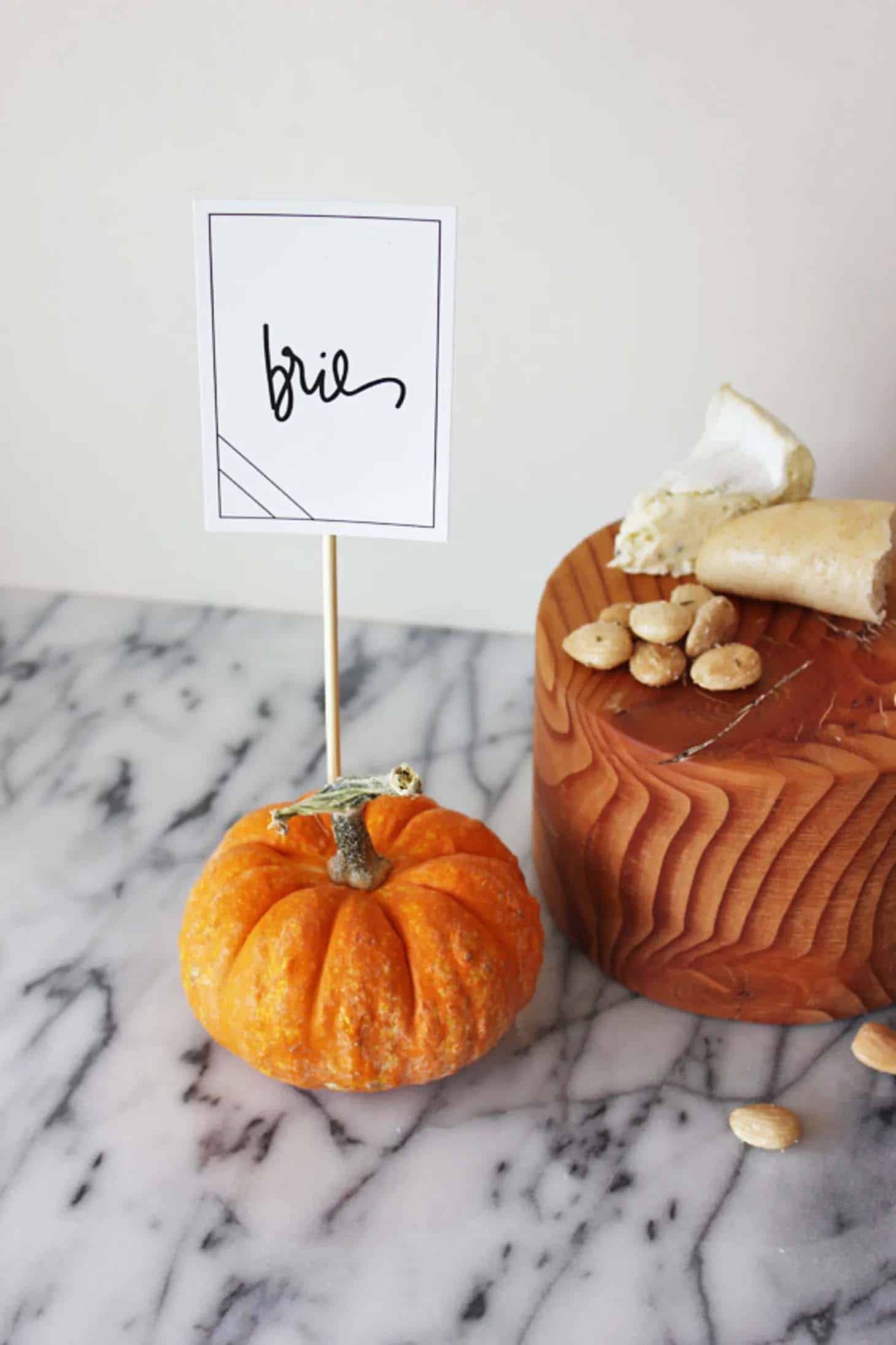 25 Amazingly Creative Thanksgiving Place Card Ideas with Thanksgiving Place Cards Holder