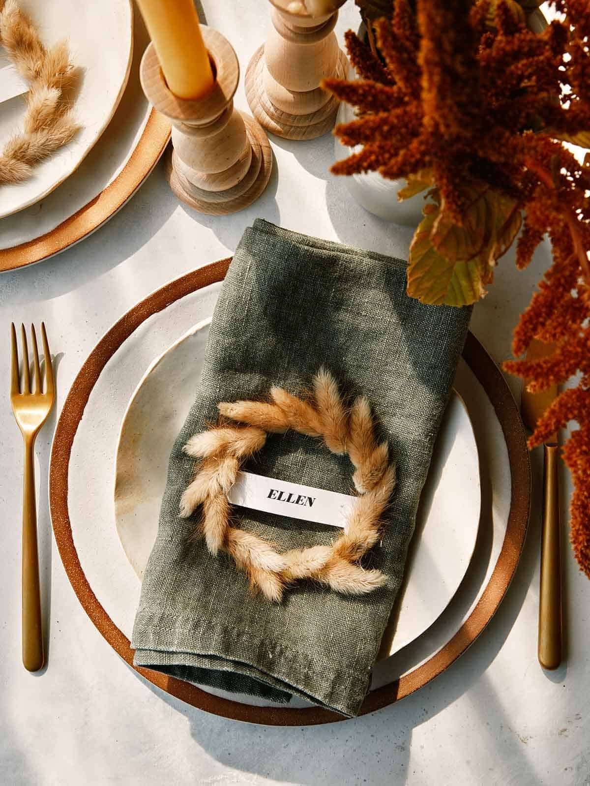 35 Diy Thanksgiving Place Cards To Delight Your Holiday Guests in Place Cards For Thanksgiving Table