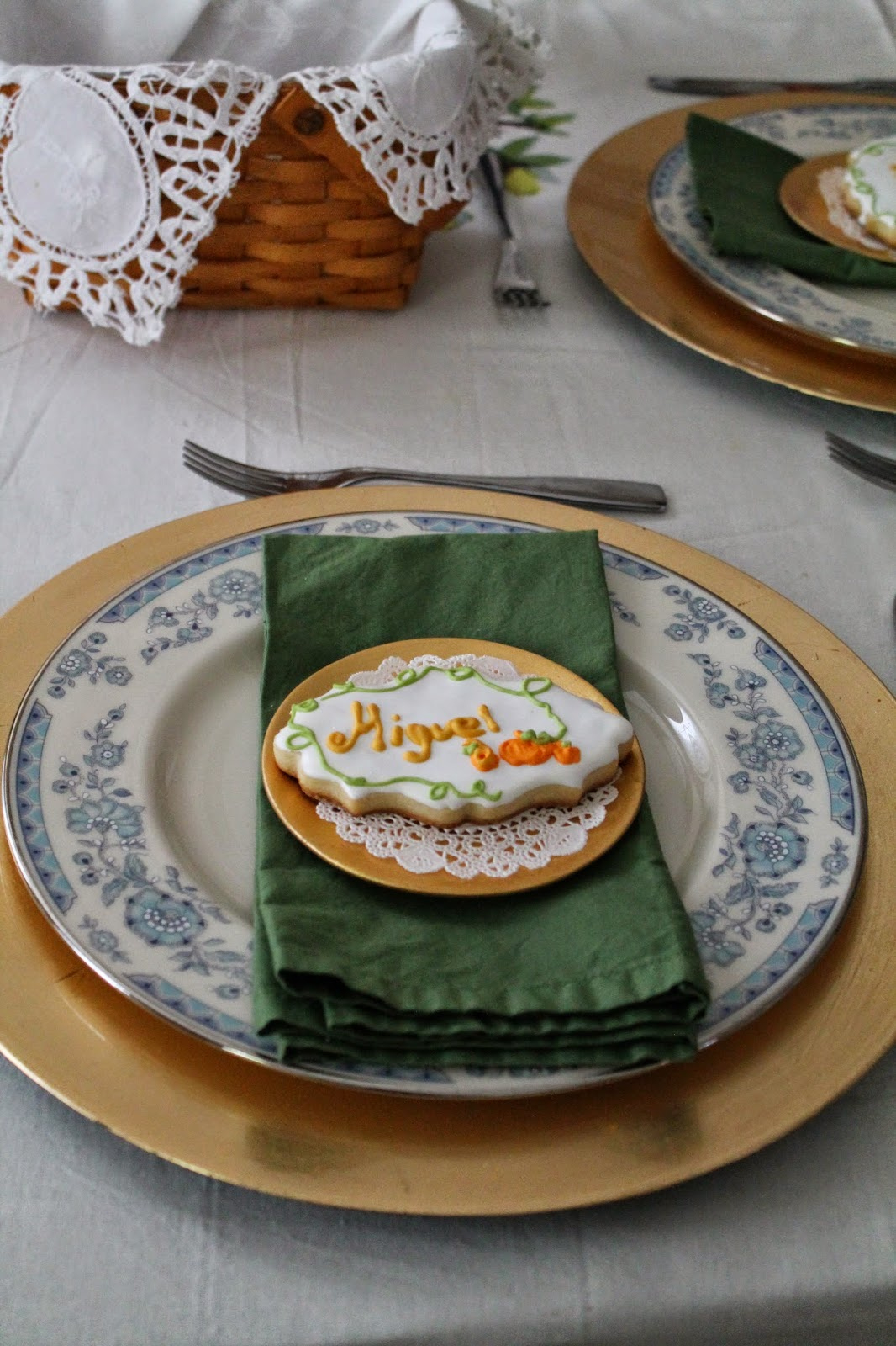 Thanksgiving Place Card Cookies — The Cookie Couture-Cookie in Thanksgiving Cookie Place Cards